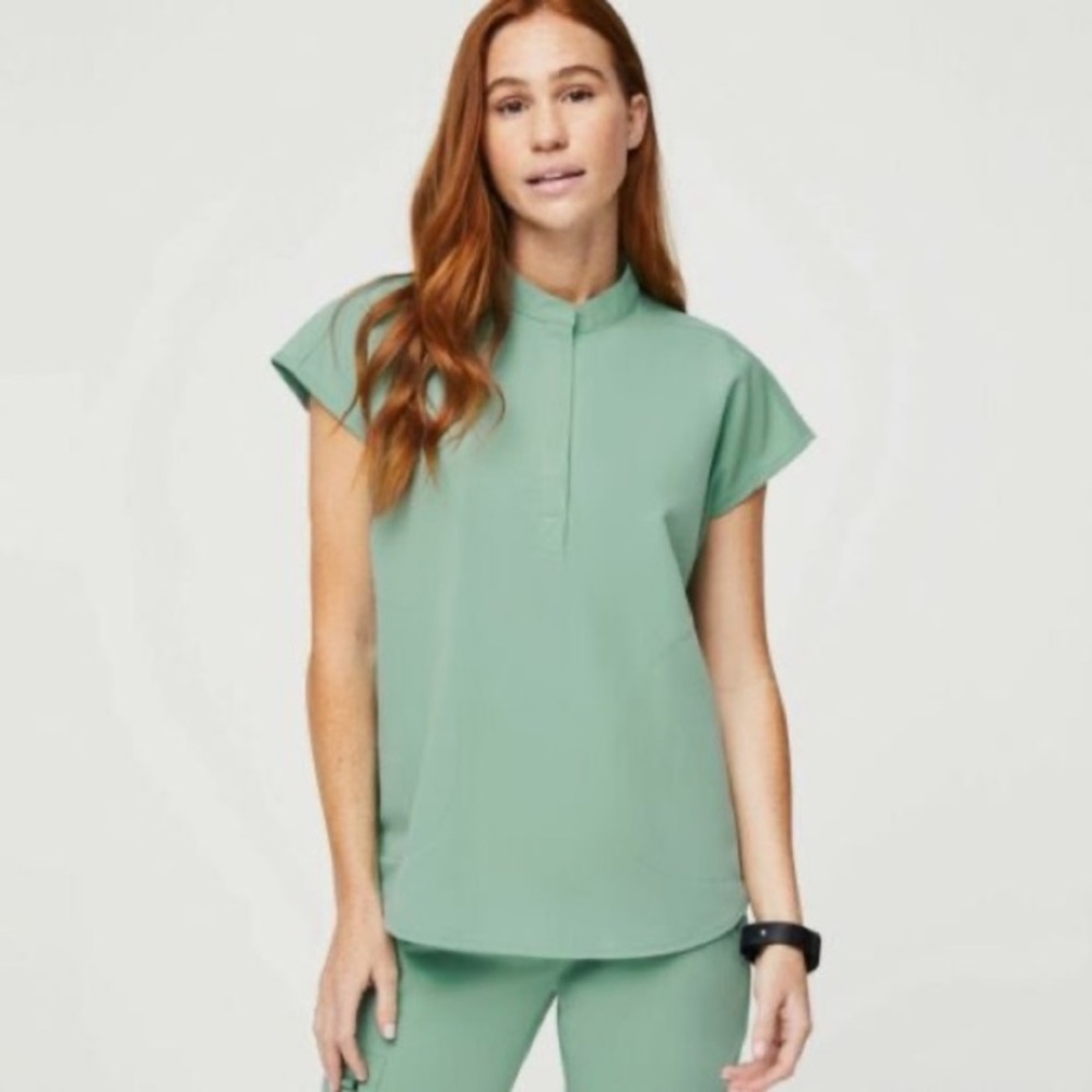FIGS Rafaela scrub top - jade - size xs